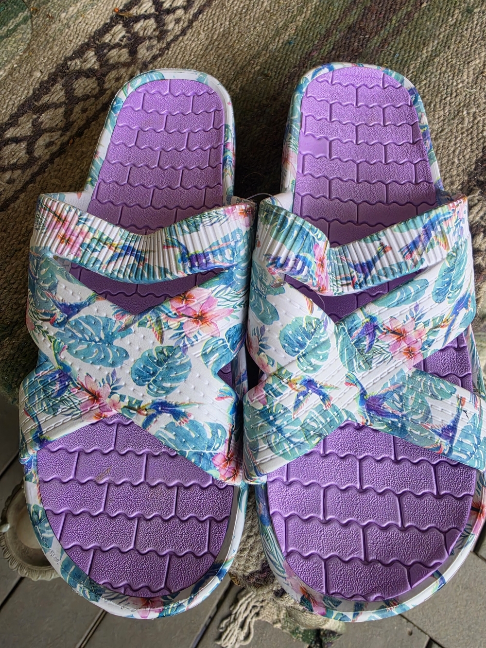 Women's Tropical Print Slide Sandals in Purple